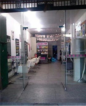 黃金地段美發(fā)店轉(zhuǎn)讓——緊鄰多家鞋廠，客源穩(wěn)定，商機無限